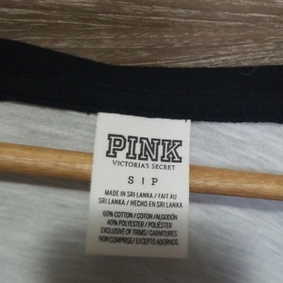 PINK Long Sleeve Tee // 🔥 All $10 items 2/$15! - Picture 4 of 4